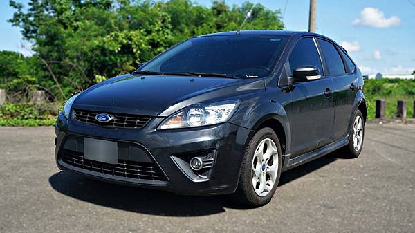 2011年 Ford Focus 灰色 福特中古車