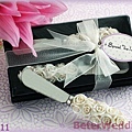 SZ011_Spread the Love Pearl Rose Spreader Set in Gift Box.jpg