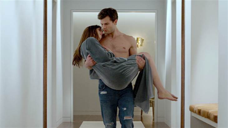 1D274906429135-x_tdy_fifty_shades_trailer_140724.blocks_desktop_large.jpg