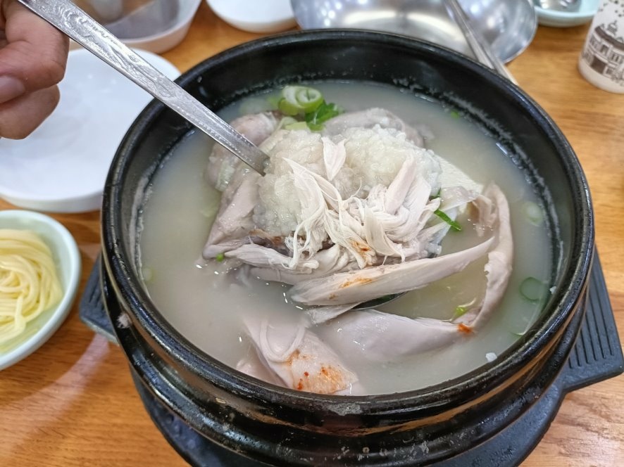 2023韓國釜山|南浦洞蔘雞湯，被人蔘雞湯耽誤的雞胗店