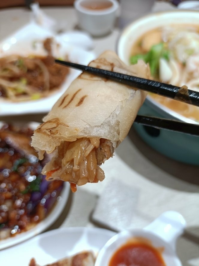 板橋美食|細細香港式點心/拌麵/干鍋，價格實惠、少量多樣!(