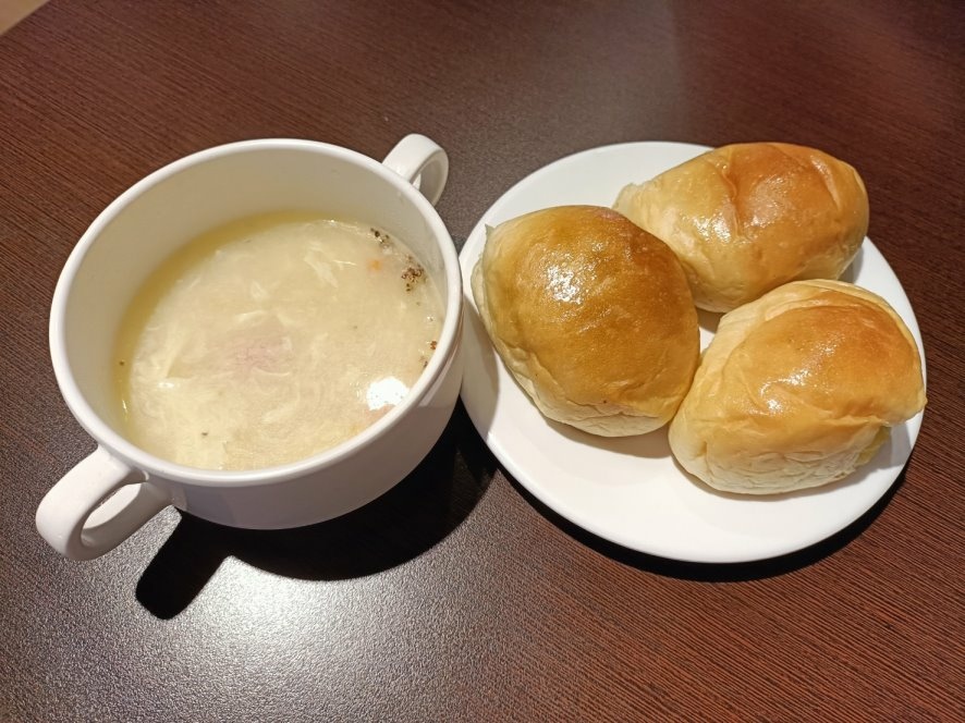 桃園美食|黑蒙牛牛排館，飲料、濃湯、冰淇淋無限享用~內用不加