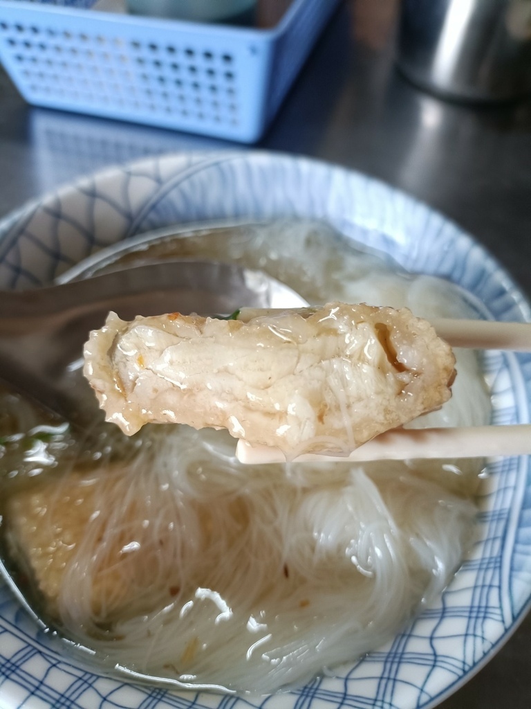 台南小吃|阿堯土魠魚羹，在夏林路上50年老店!