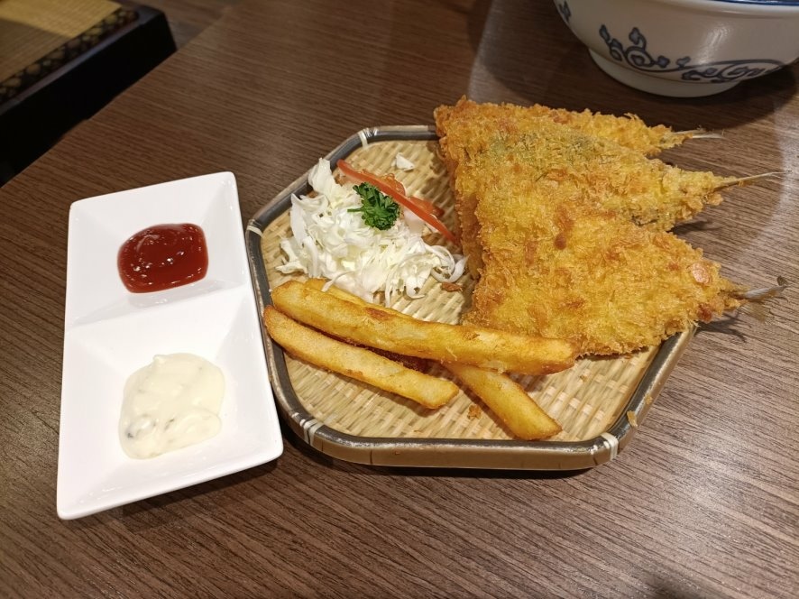 板橋美食|東京板前豚骨拉麵-板橋店，中日合併的豚骨拉麵貼近台