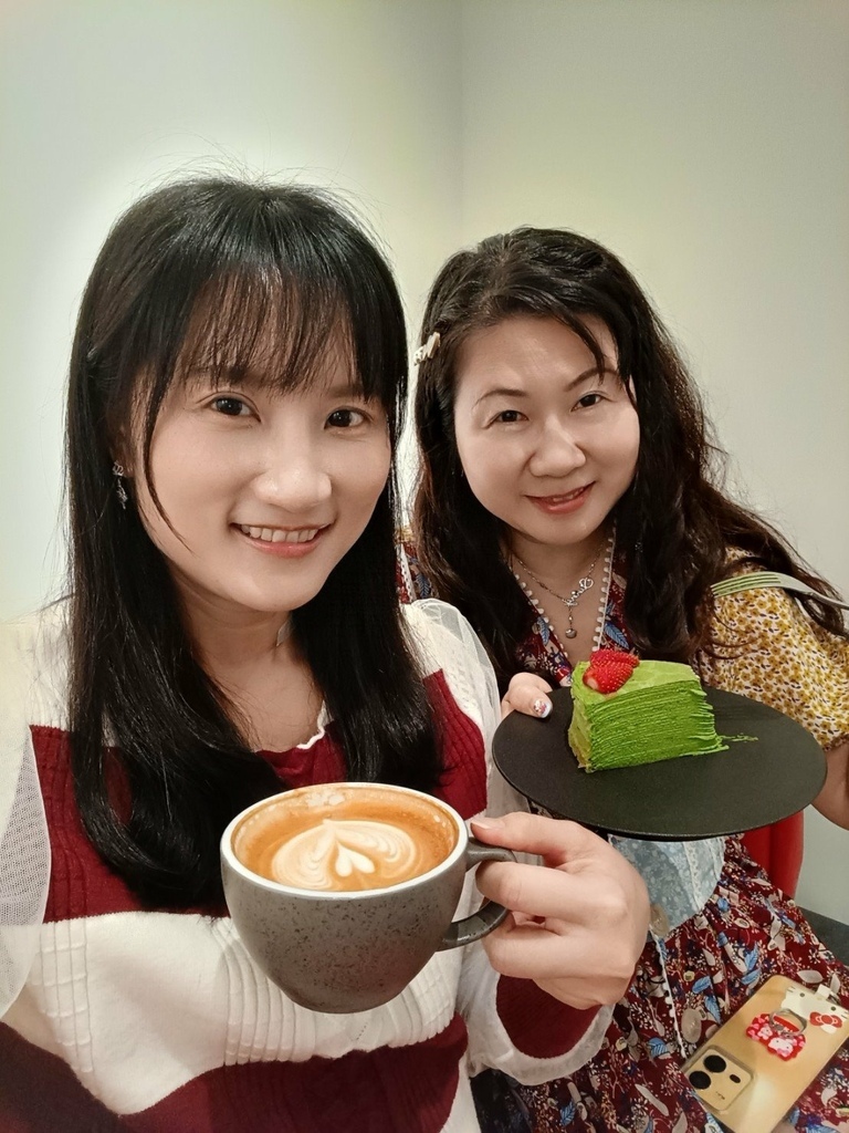 ABOUT H Coffee 貓咪咖啡廳，提供貓迷必來擼貓還