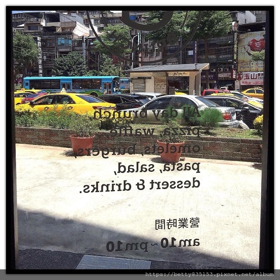 thumbnail (8) thumbnail (8)