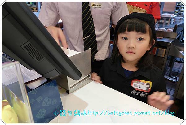 IMG_2736_meitu_19.jpg IMG_2736_meitu_19.jpg