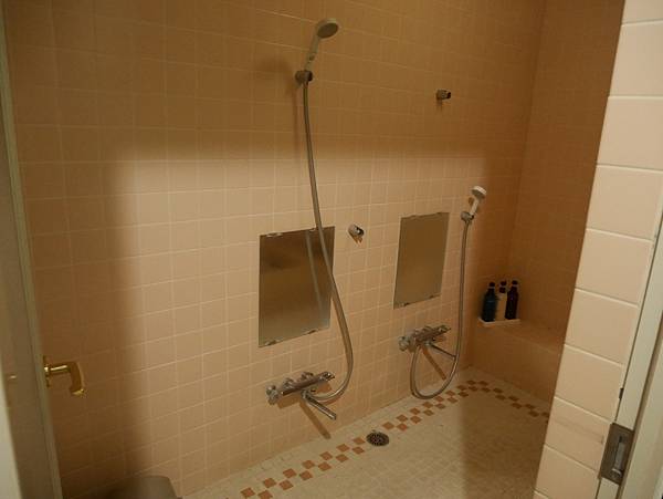 1040281.jpg 1040281.jpg