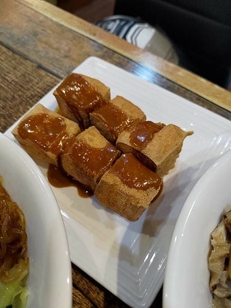 LINE_ALBUM_中和丸二食堂_230408_30_0.jpg