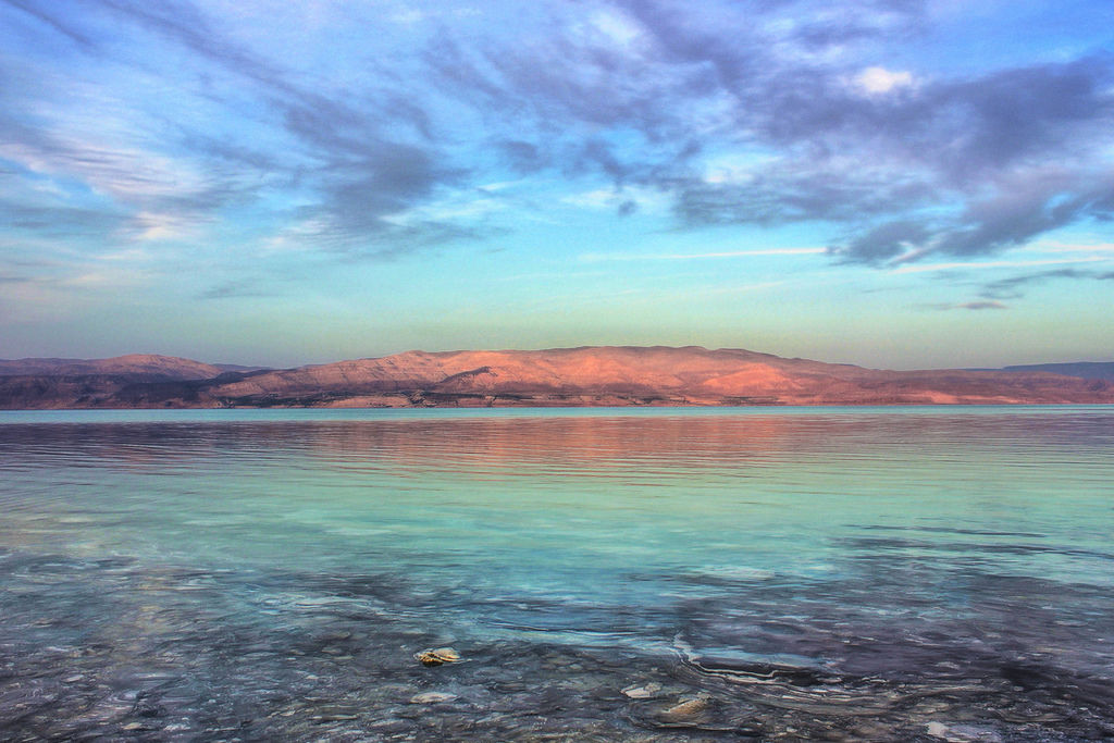 Sunset-at-the-Dead-Sea-by-Yair-Aronshtam-Flickr.jpg