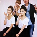 110407-snsd-with-kwr-2.jpg