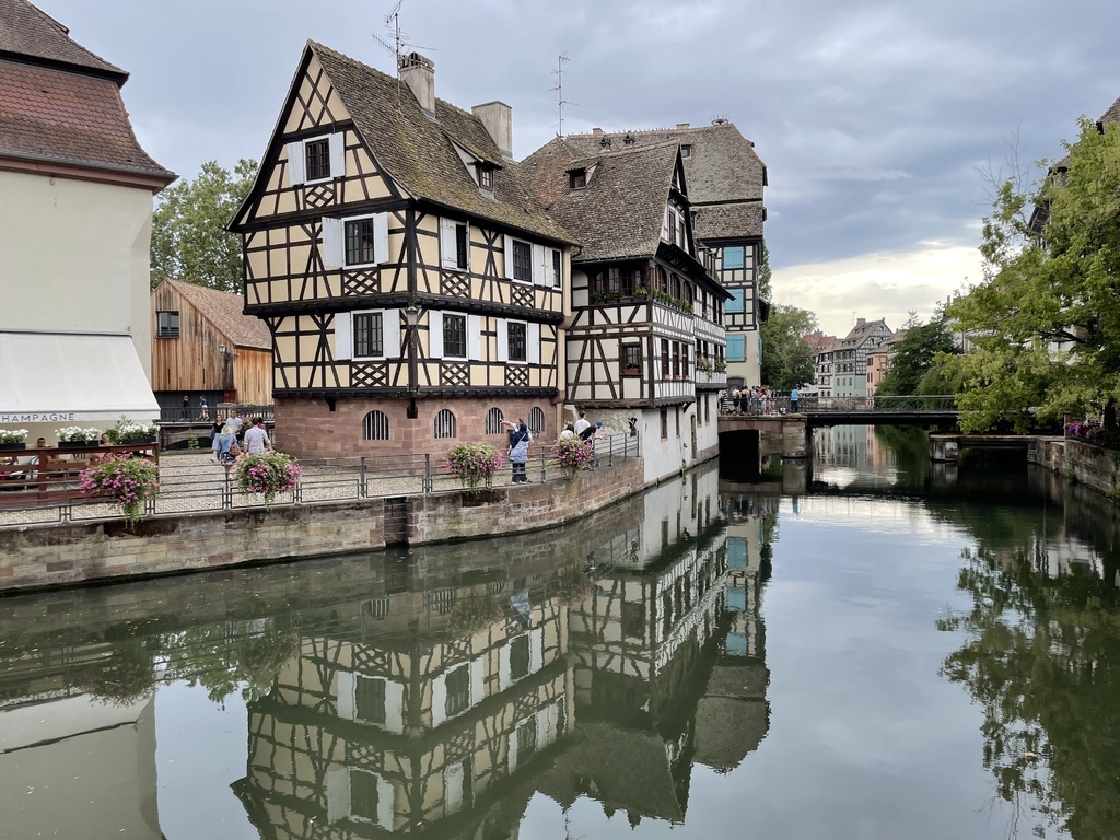 太一德瑞幸福14天蜜月旅行20230722(華航) 太一德瑞幸福14天蜜月旅行20230722(華航)