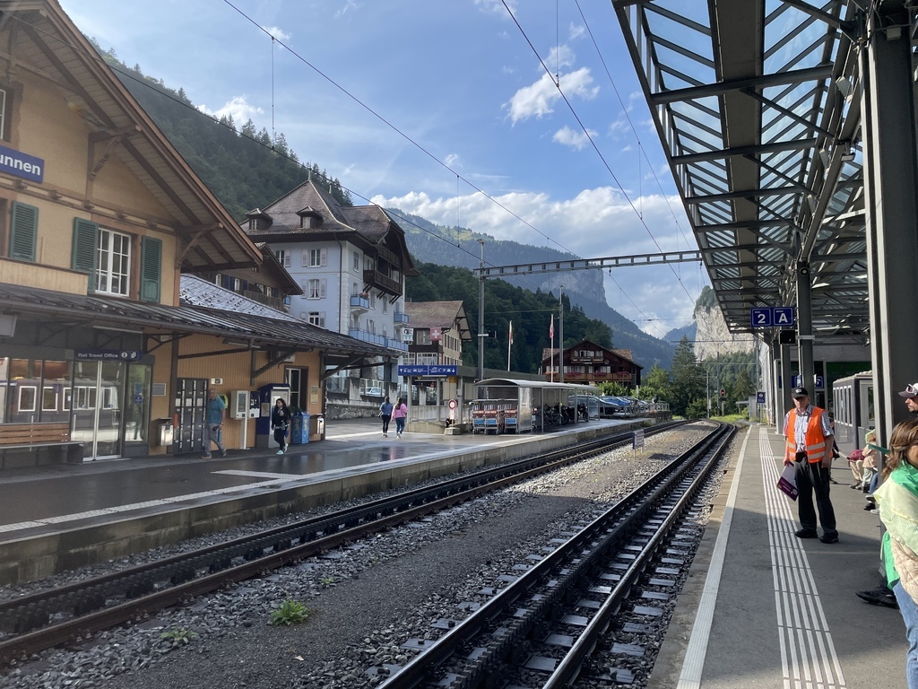 太一德瑞幸福14天蜜月旅行20230722(華航) 太一德瑞幸福14天蜜月旅行20230722(華航)