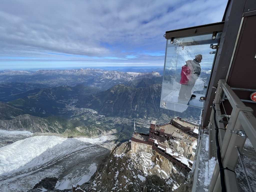 太一德瑞幸福14天蜜月旅行20230722(華航) 太一德瑞幸福14天蜜月旅行20230722(華航)