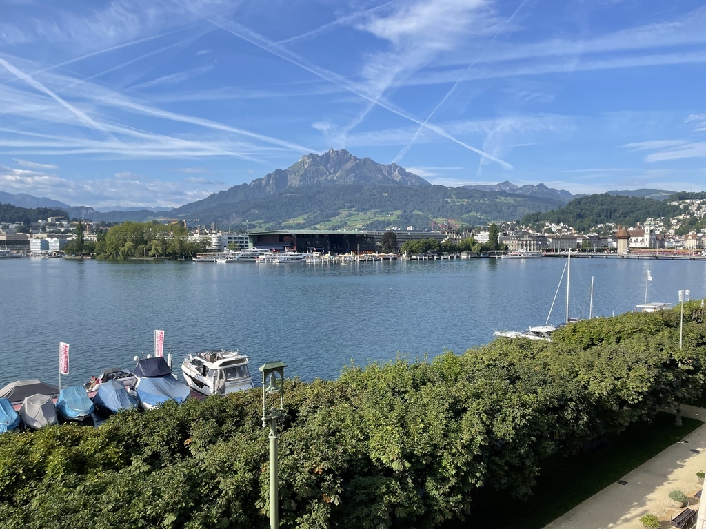 太一德瑞幸福14天蜜月旅行20230722(華航) 太一德瑞幸福14天蜜月旅行20230722(華航)