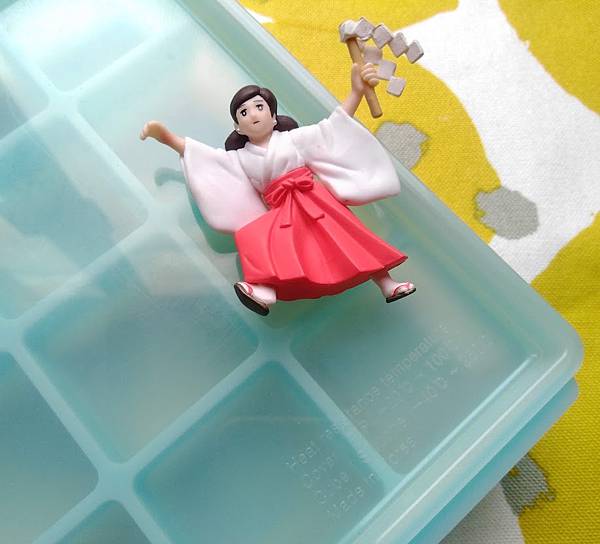 [瞎拚心得] 副食品保存盒/冰磚盒評比：BEBELOCK 、