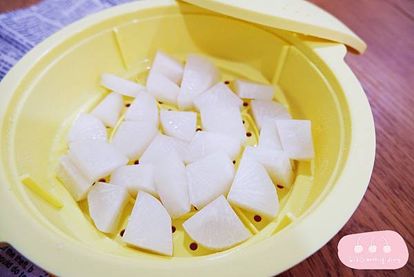 摩堤MULTEE 新品開箱.微波爐料理・烤箱料理.20cm微波烤箱蒸籠組.健康快煮新選擇! - 第16張圖 DSCF7634.JPG