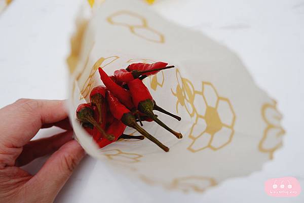 蔬果保鮮好幫手|禾禾選物 德國NUTS蜂蠟保鮮布|可以重複使用的保鮮膜 - 第17張圖 DSCF3272