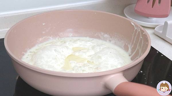 烤箱料理|簡易萬用白醬製作,奶香十足卻又清爽不膩口的白醬焗烤蝦! - 第3張圖 螢幕快照 2020-11-20 下午4.37.44