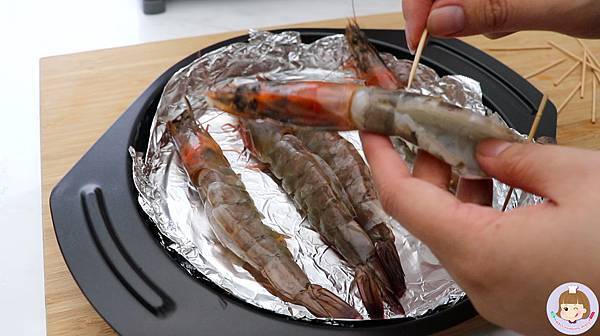 烤箱料理|簡易萬用白醬製作,奶香十足卻又清爽不膩口的白醬焗烤蝦! - 第7張圖 螢幕快照 2020-11-20 下午4.39.21