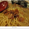 大阪-花丸軒蒜頭乾拉麵