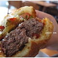 田樂-田樂牛肉堡(特寫).JPG