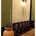 歐舒丹咖啡-等待區.JPG