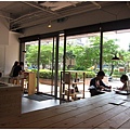 Fika Fika-門邊坐位.JPG