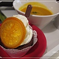 好樣棒棒-香橙風味杯子蛋糕佐巧克力醬.JPG