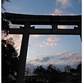 大阪城-豐國神社鳥居夕照.JPG