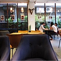 INO home-店內坐位.JPG