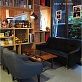 INO home-店內沙發.JPG