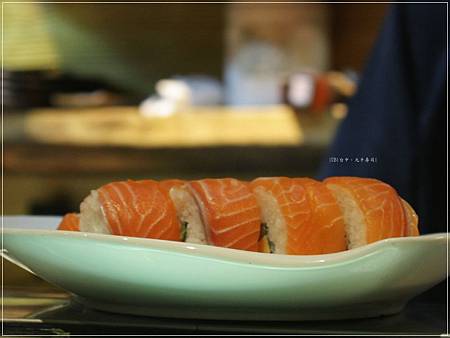 元手壽司-鮭魚起司卷.JPG