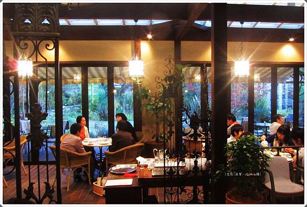 近江八幡-CLUB HARIE-cafe店內.jpg