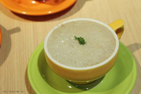 bistro88-卡布奇諾森林野菌奶油湯.JPG