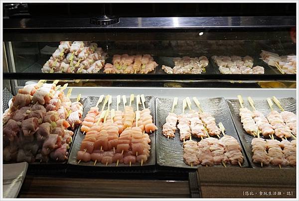 一鷺炭火燒鳥工房-6-冰櫃燒肉串.JPG 一鷺炭火燒鳥工房-6-冰櫃燒肉串.JPG