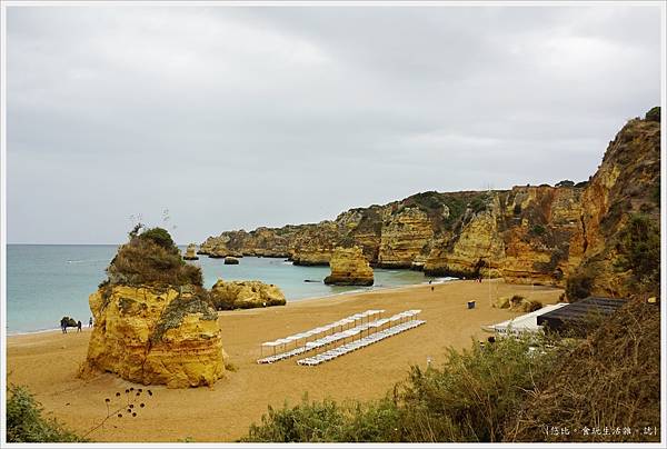 Lagos-66-Pinhao Beach.JPG