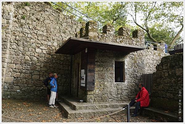 辛特拉-209-摩爾人城堡Castelo dos Mouros.JPG 辛特拉-209-摩爾人城堡Castelo dos Mouros.JPG