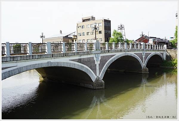 主計町茶屋街-2-淺野川大橋.JPG