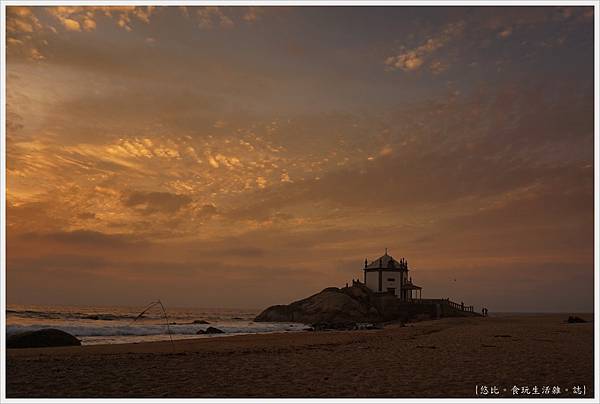 Chapel of Senhor da Pedra-25.JPG