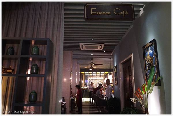 ESSENCE RESTAURANT-3.JPG