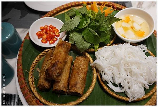 ESSENCE RESTAURANT-1.JPG ESSENCE RESTAURANT-1.JPG