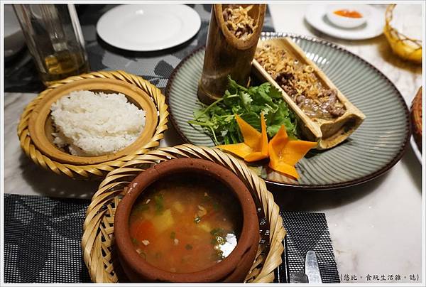 ESSENCE RESTAURANT-20-竹筒豬肉販.JPG ESSENCE RESTAURANT-20-竹筒豬肉販.JPG