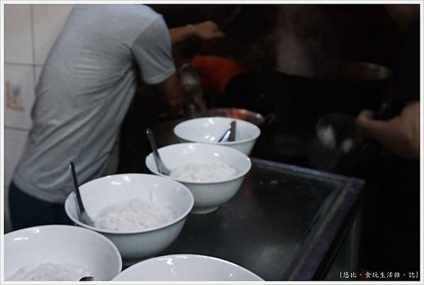 Pho Gia Truyen-11.JPG Pho Gia Truyen-11.JPG