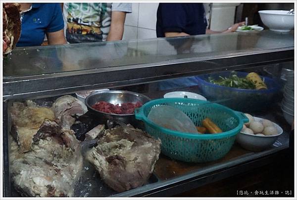 Pho Gia Truyen-15.JPG Pho Gia Truyen-15.JPG