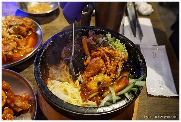 笨豬跳-26-石鍋拌飯.JPG 笨豬跳-26-石鍋拌飯.JPG