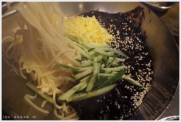 笨豬跳-32-炸醬麵.JPG 笨豬跳-32-炸醬麵.JPG