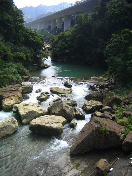 20070925 DanLan Old trail in ShihDing on Moon Festival 027.jpg