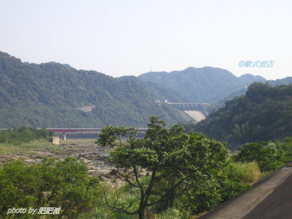 blog20090527-10 遠方就是石門水庫.jpg