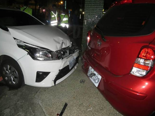 車禍 汽車碰撞 二手車 拼裝車 車禍 汽車碰撞 二手車 拼裝車